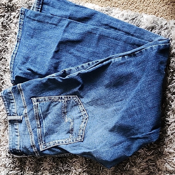 Silver Jeans Suki Bootcut - Picture 1 of 5